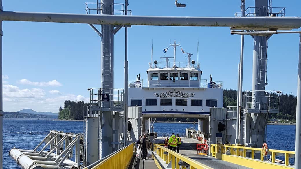 Visitor Centre & FAQ — Alert Bay (boardwalk and waterfront)