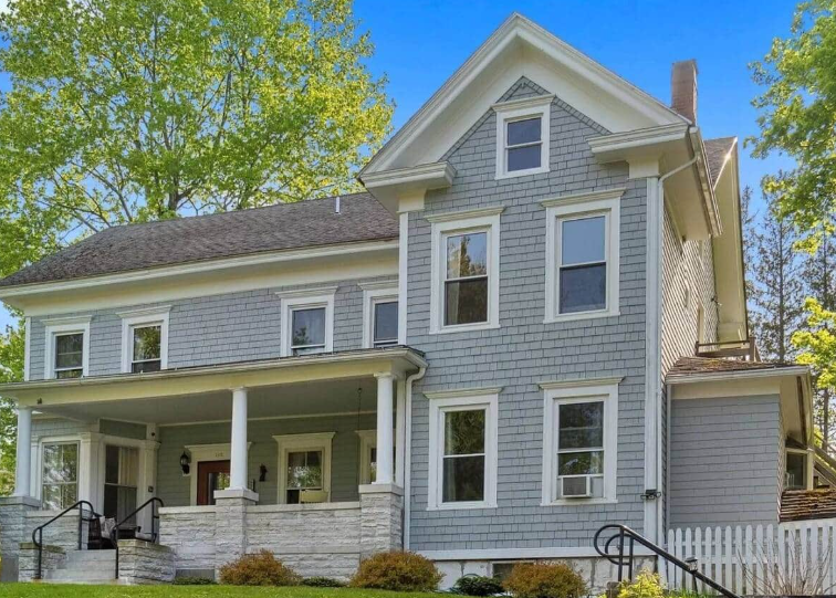 Berkshires Vacation Rental Room for the Whole Family
