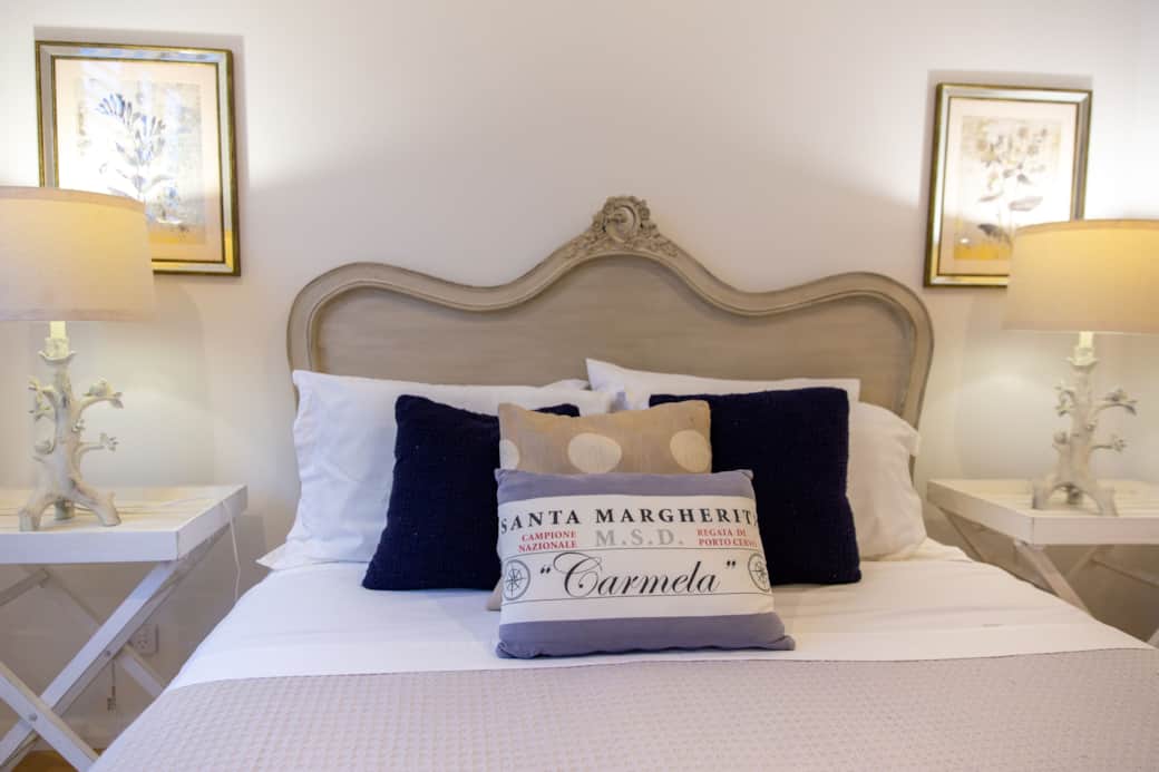 Stylish Queen Size Bed