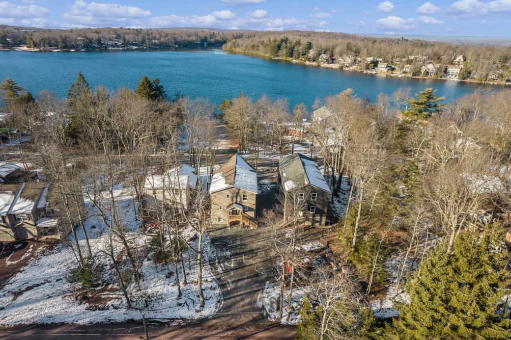 Bird Eye view of House with Lake Harmony Bird Eye view of House with Lake Harmony