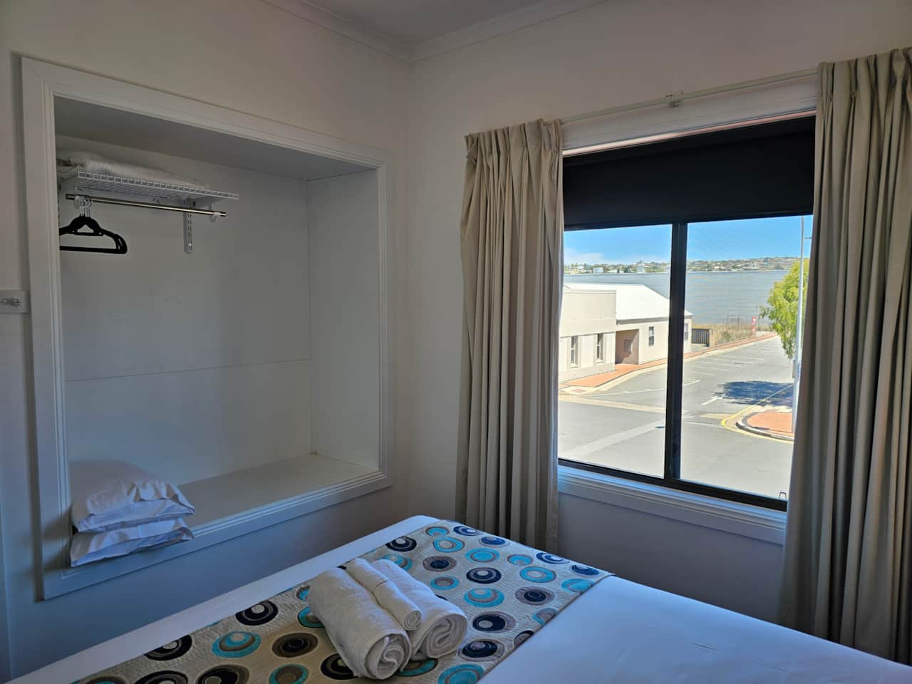 Aart Apartments No 3 luggage / bedroom