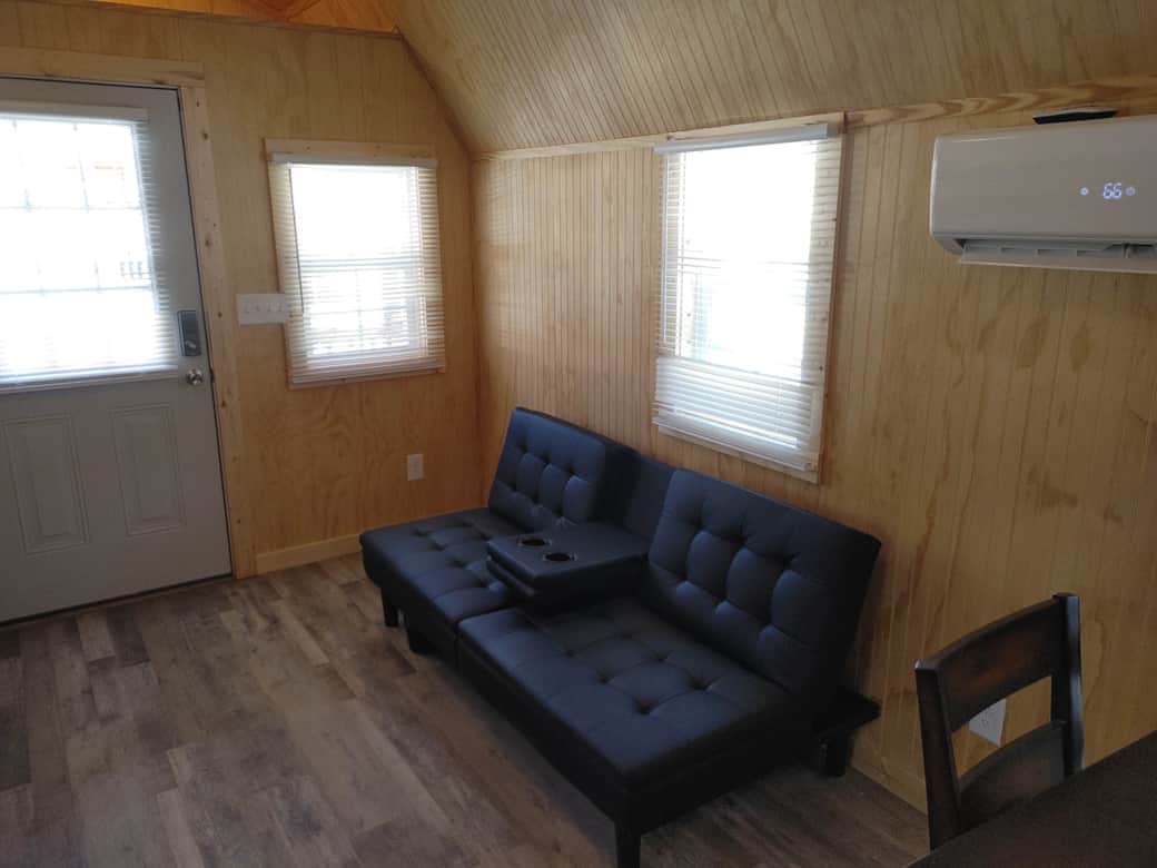 FOLD OUT FUTON