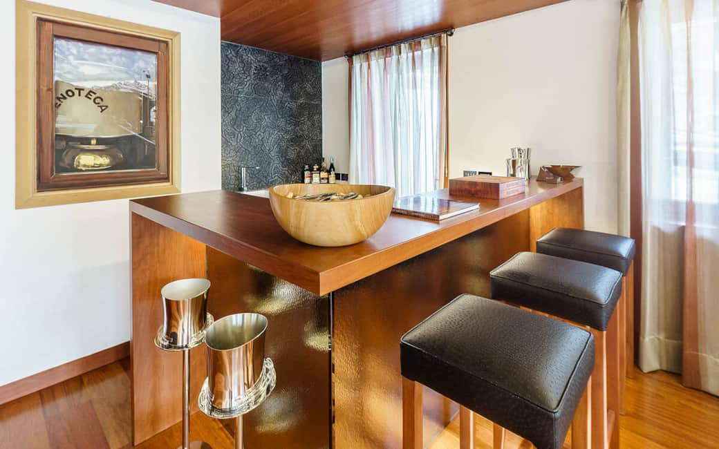 5 89 1200x750 5 89 1200x750