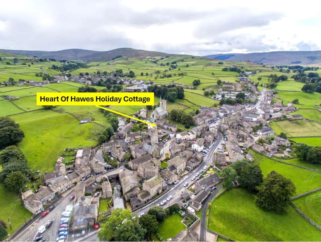 Located in a quietly set pack position at the very heart of Hawes