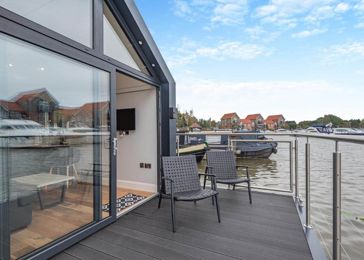 Burton waters marina lincoln pic 8