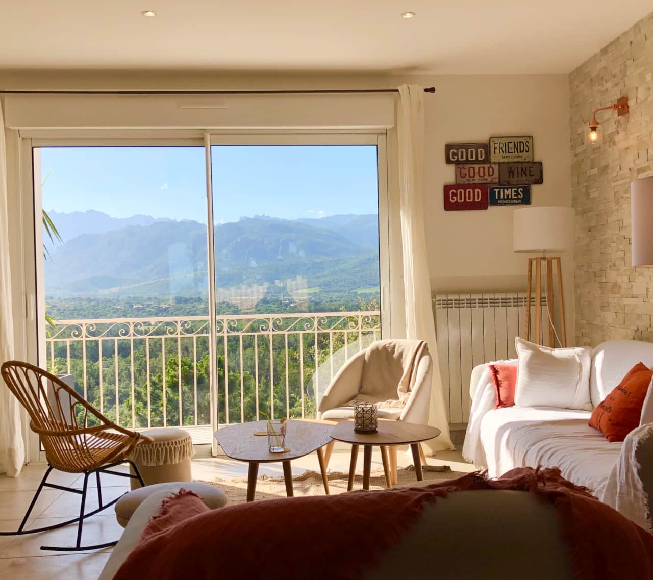 Salon vue montagne