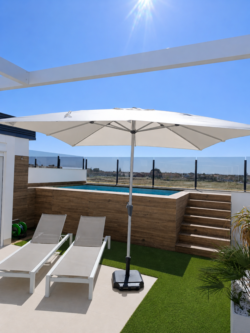 Solarium parasol