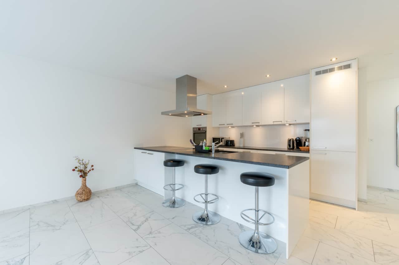 Kitchenette + Bar Stools