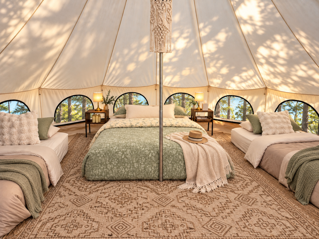 Room for Four with One Queen Bed and Two Twin Beds