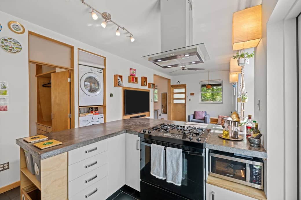 fully stocked kitchen with all essentials needed for cooking including hand mixer, basic spices, oil, pots, pans, coffee maker, microwave and much more fully stocked kitchen with all essentials needed for cooking including hand mixer, basic spices, oil, pots, pans, coffee maker, microwave and much more