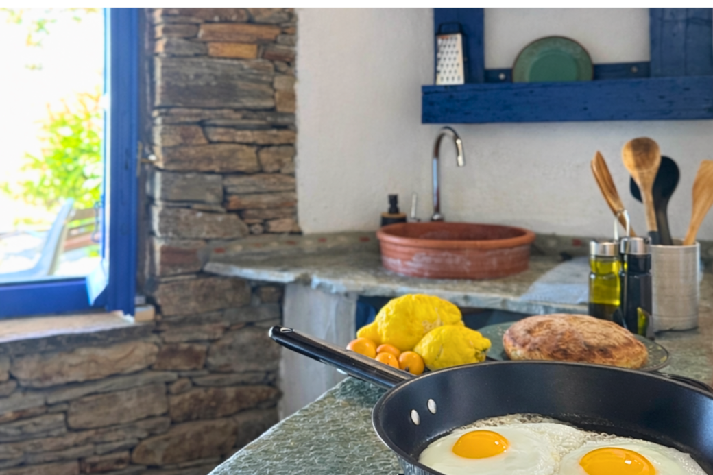 The Stone Suites - Villa Kotseli _ Kitchenette