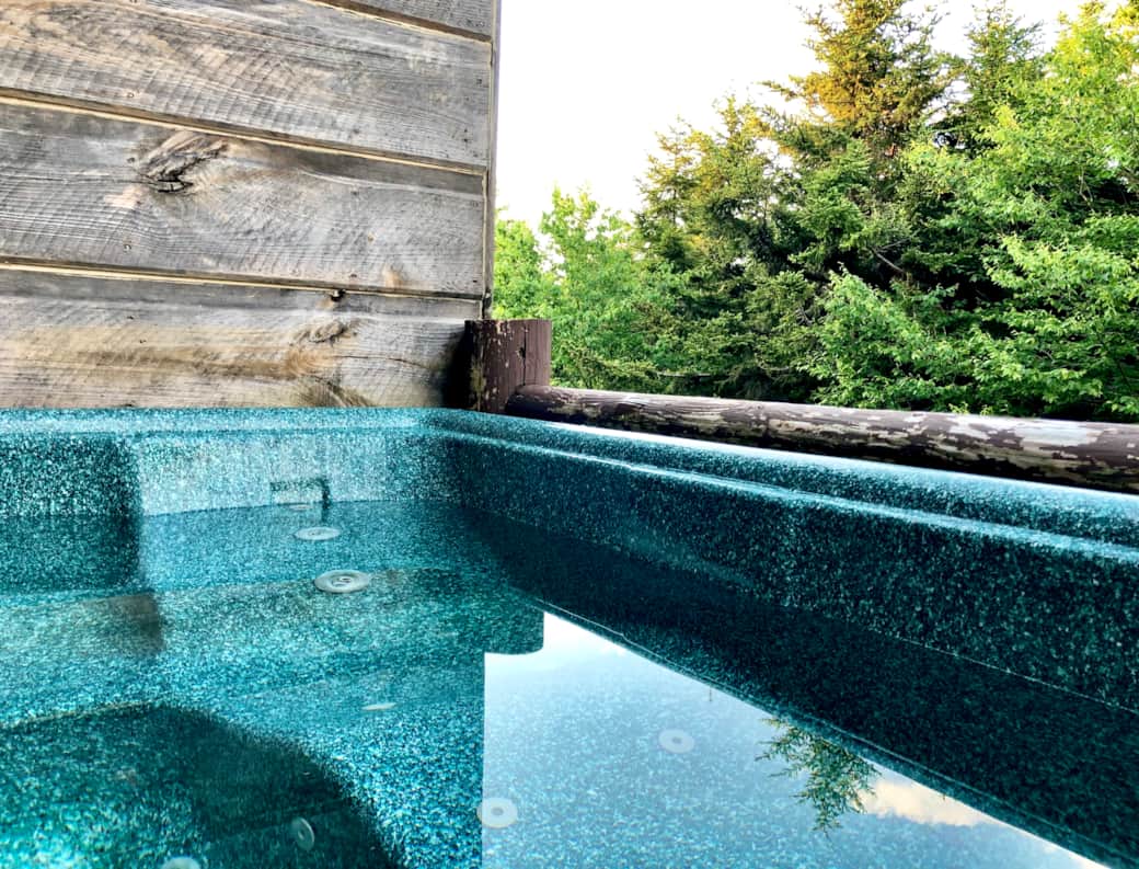 Nanook's Loggers Run - Hot Tub