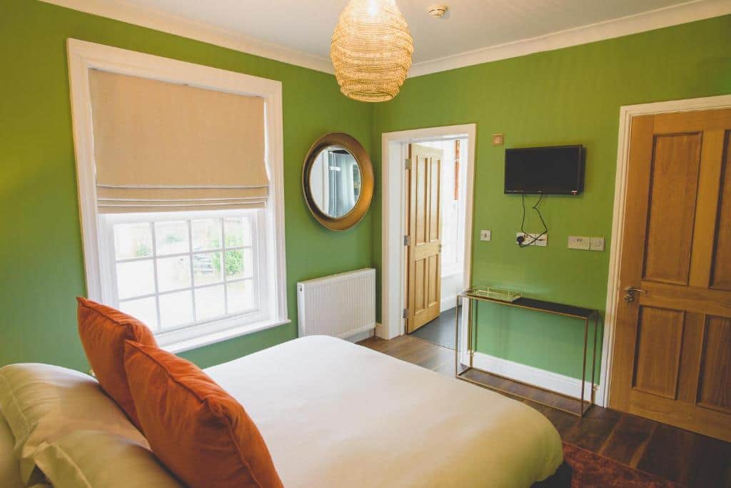 Sage – Boutique Country Bedroom