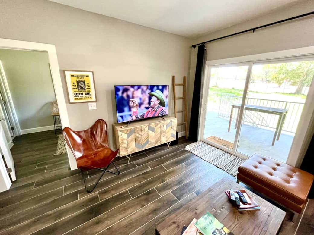 So you wanna be a cowboy?
55" Roku TV with Spectrum streaming So you wanna be a cowboy?
55" Roku TV with Spectrum streaming