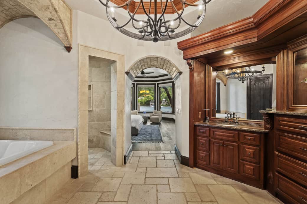 Master Bath - Downstairs