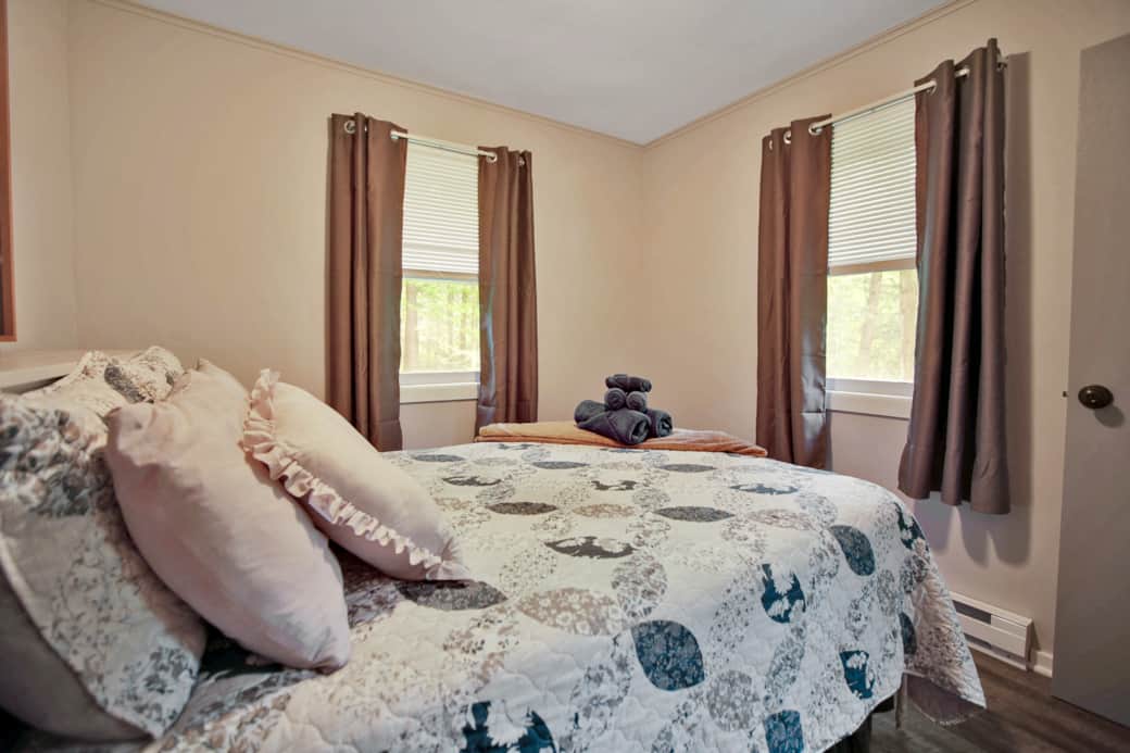Bedroom 2, full sized bed, sleeps 2. 