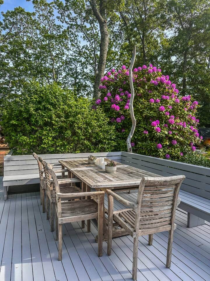 Dining area on the back deck