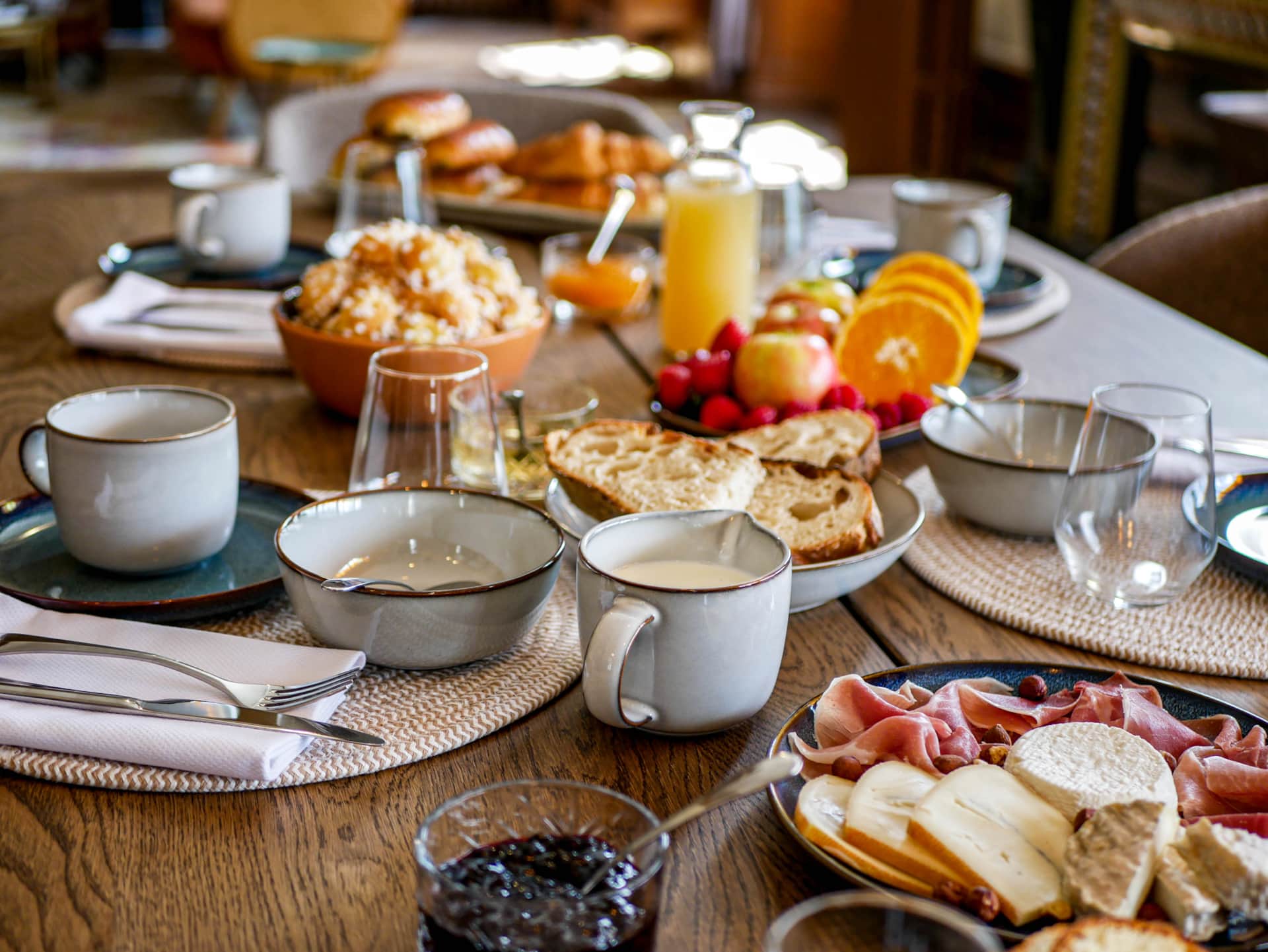 Petit-déjeuner complet chez Stay & Cook
