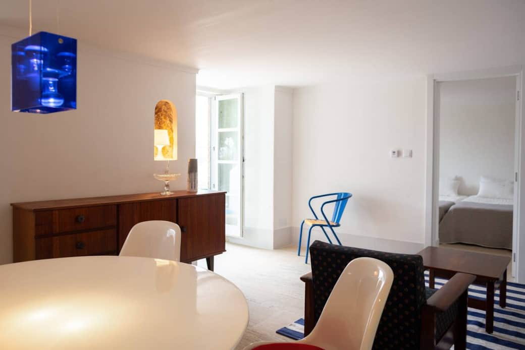Open space with direct access to the garden