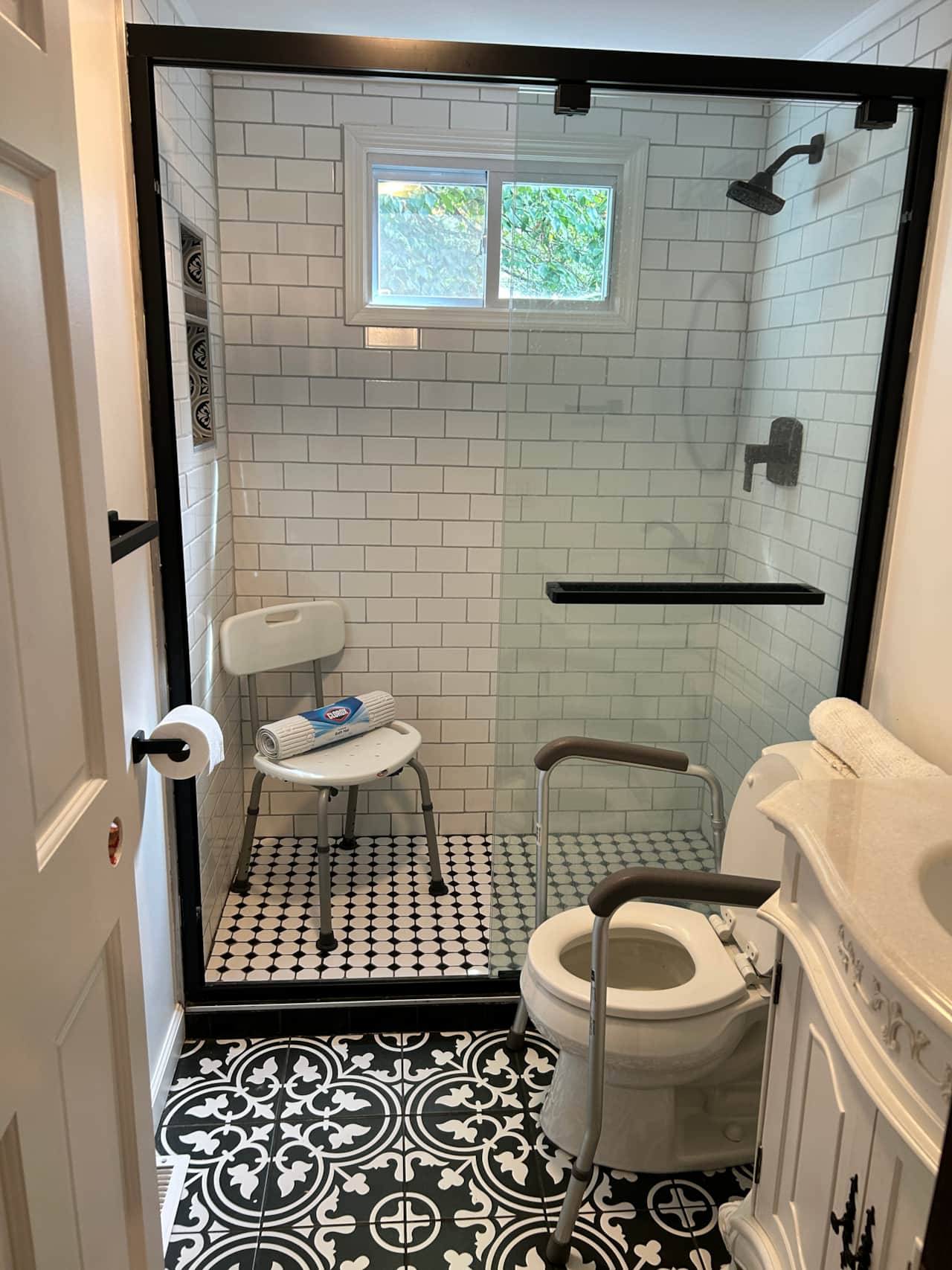 TH Downstairs Bath