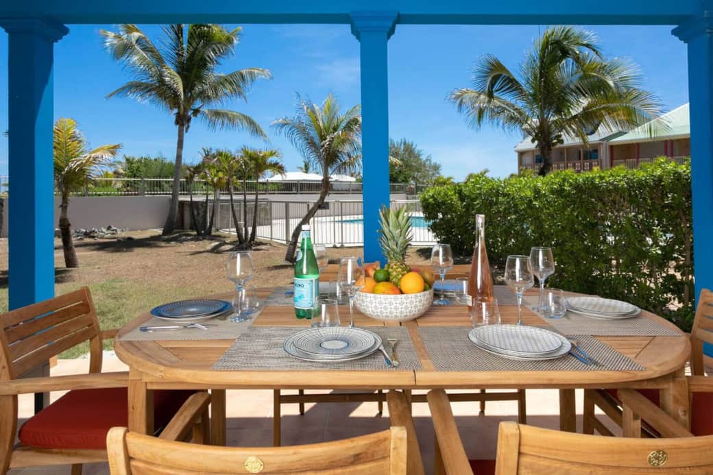 Dining table on the terrace Caribbean Riviera 4