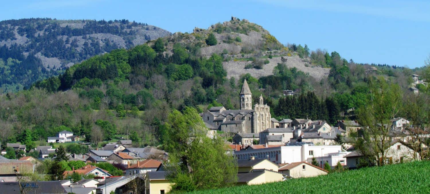Eglise de Saint Julien Chapteuil sous le Suc de Chapteuil