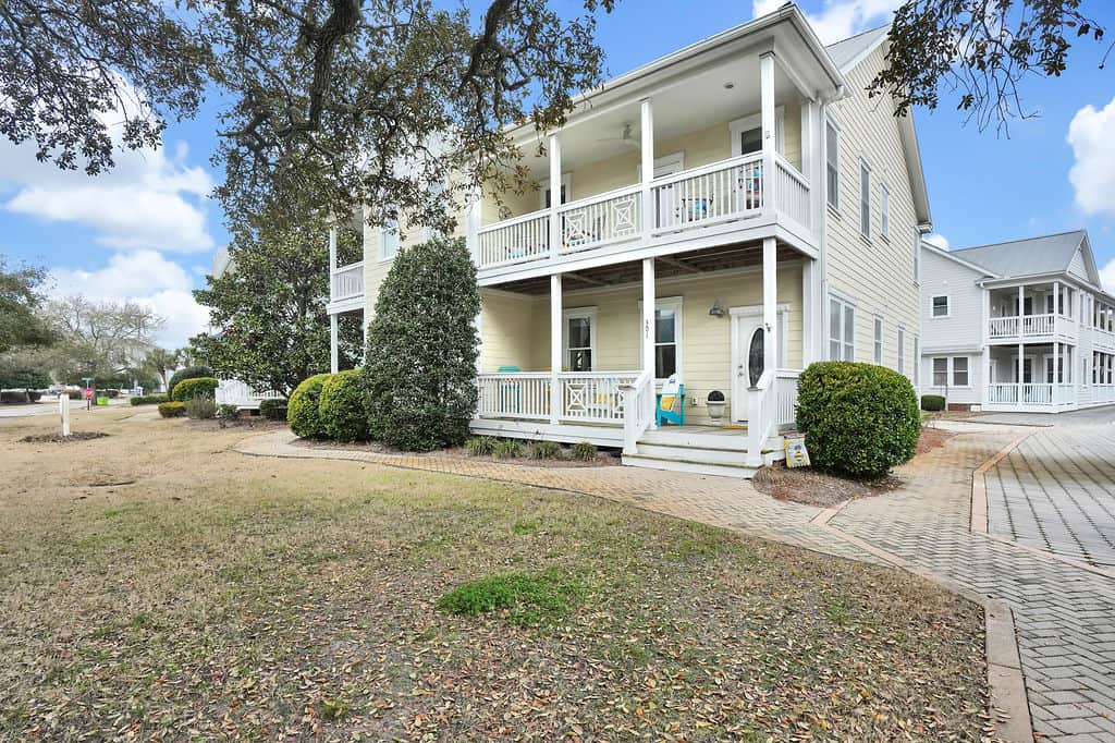 301MarinaViewDrive 2
