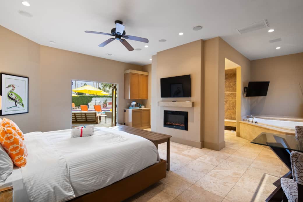 53 web or mls A15I1814 Edit