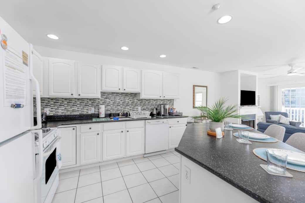 Enjoy the coffee and tea station, perfect for slow mornings before heading to the beach!