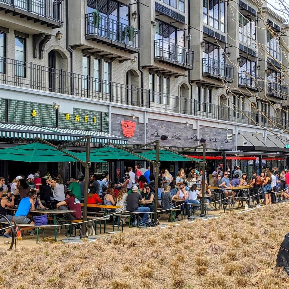 BeltLine restaurants and outdoor seating minutes from the unit. BeltLine restaurants and outdoor seating minutes from the unit.