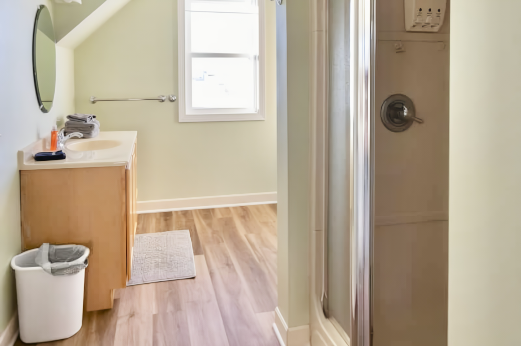 Bathroom 2 - Upstairs