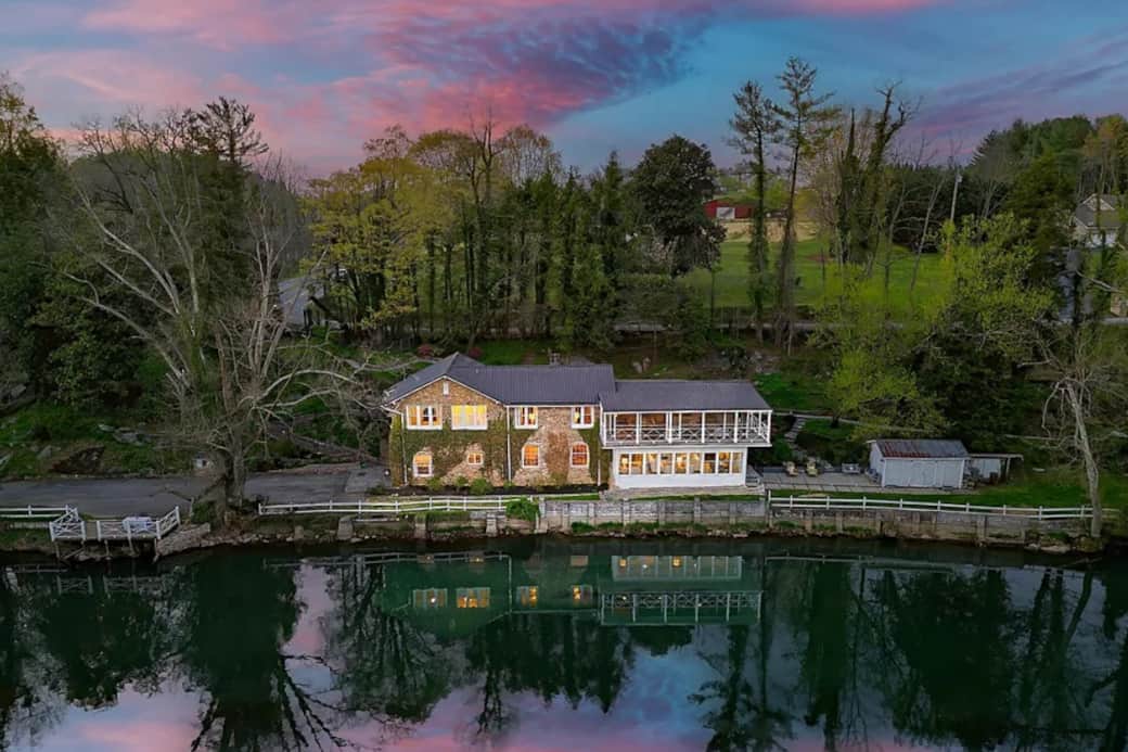 Riverside Manor River View