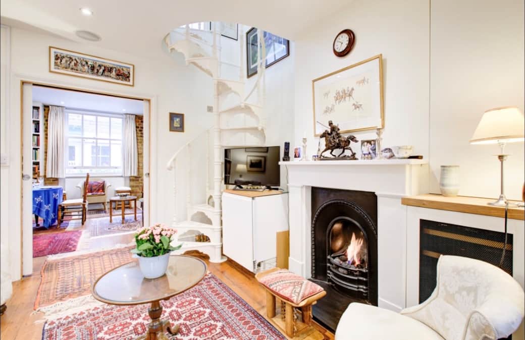 Library/Snug Library/Snug