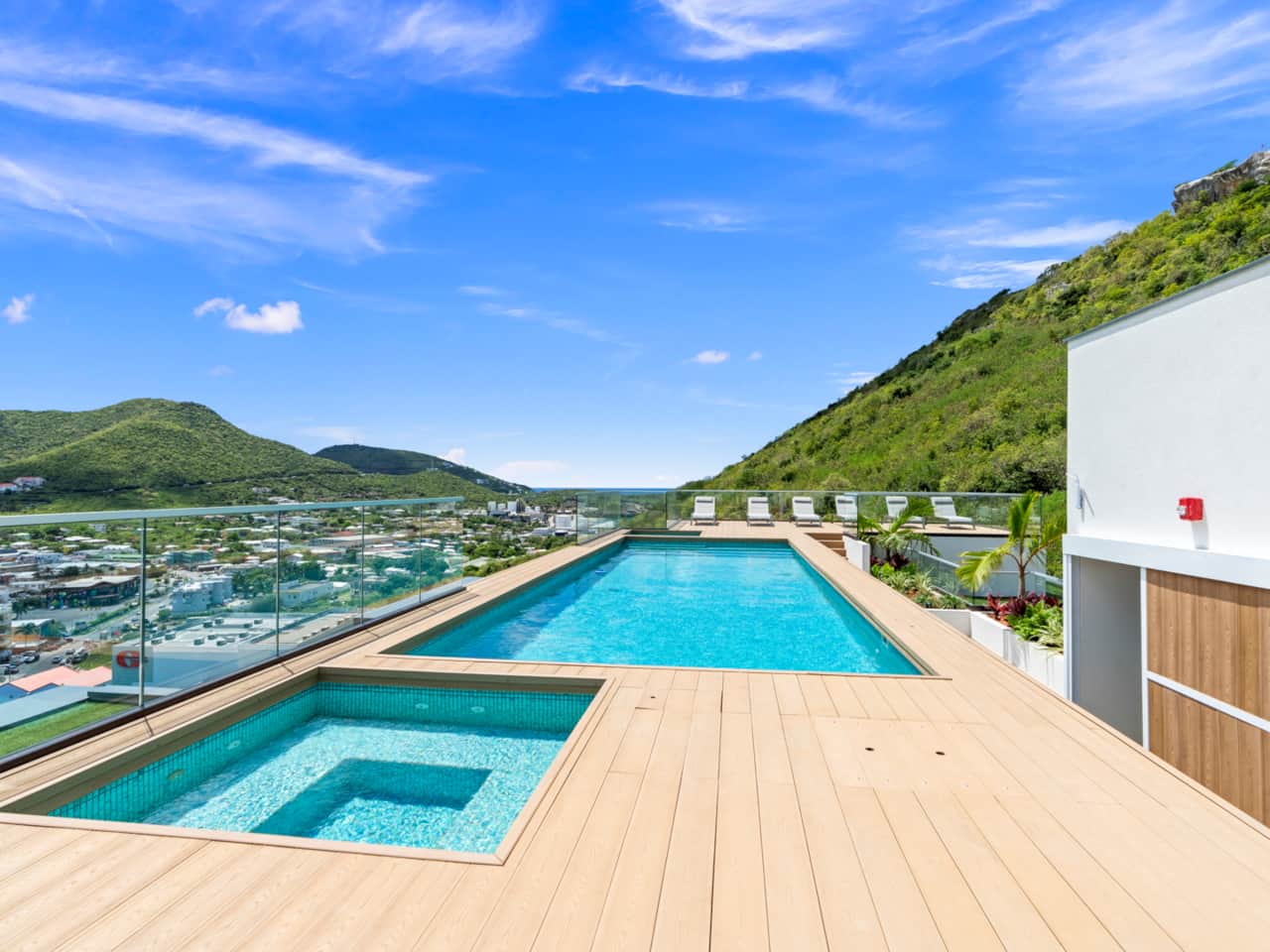 Piscine sur le toit