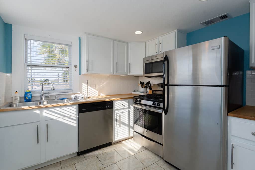 Upper Deck kitchen view 1. Upper Deck kitchen view 1.