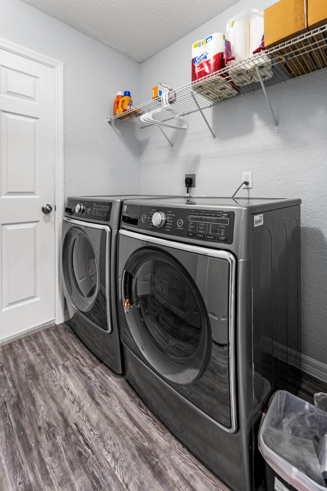 Full Size Laundry Full Size Laundry