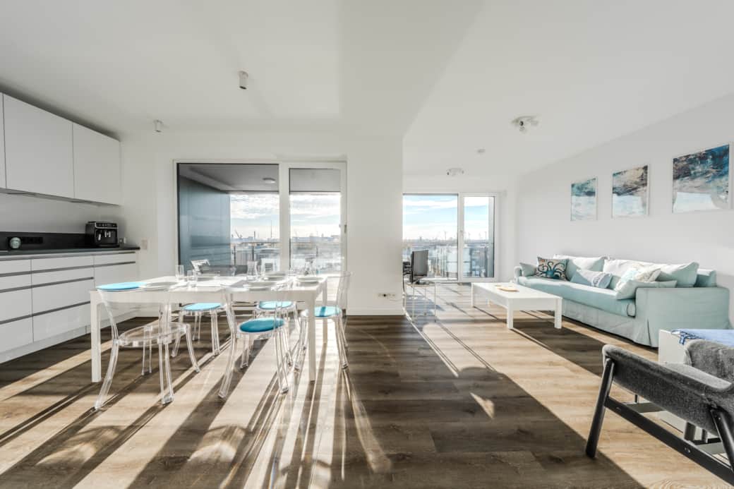 Wohnbereich-Essbereich mit Ausblick Wohnbereich-Essbereich mit Ausblick