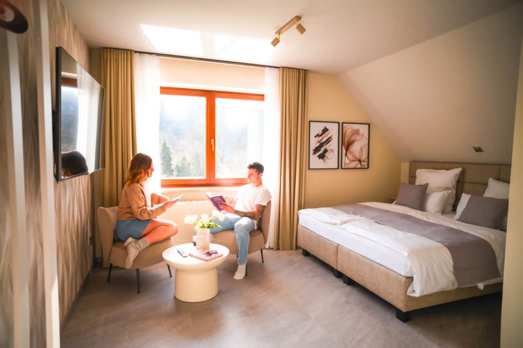 FÜNFER Wohnbereich 1 FÜNFER Wohnbereich 1