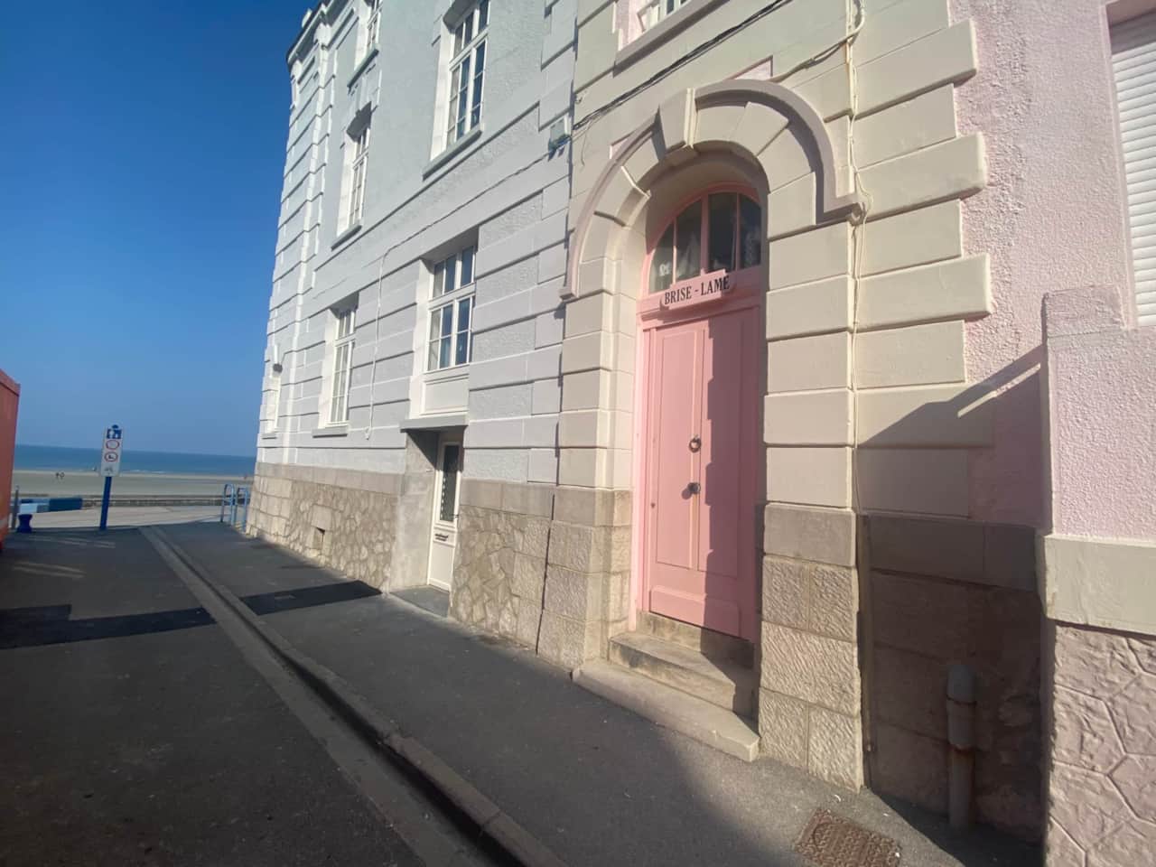Vue extérieure de la Villa Brise-Lame