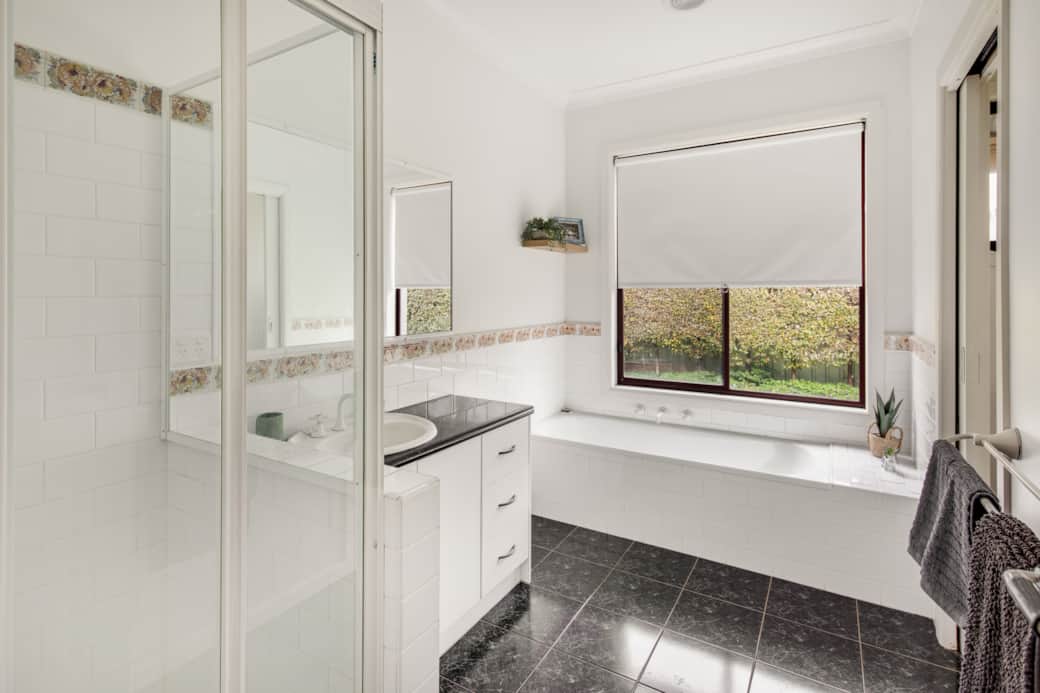 Main bathroom