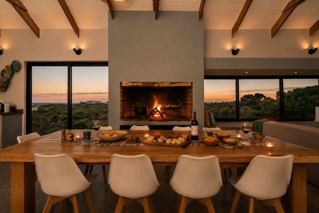 Dinning Area & Indoor Braai