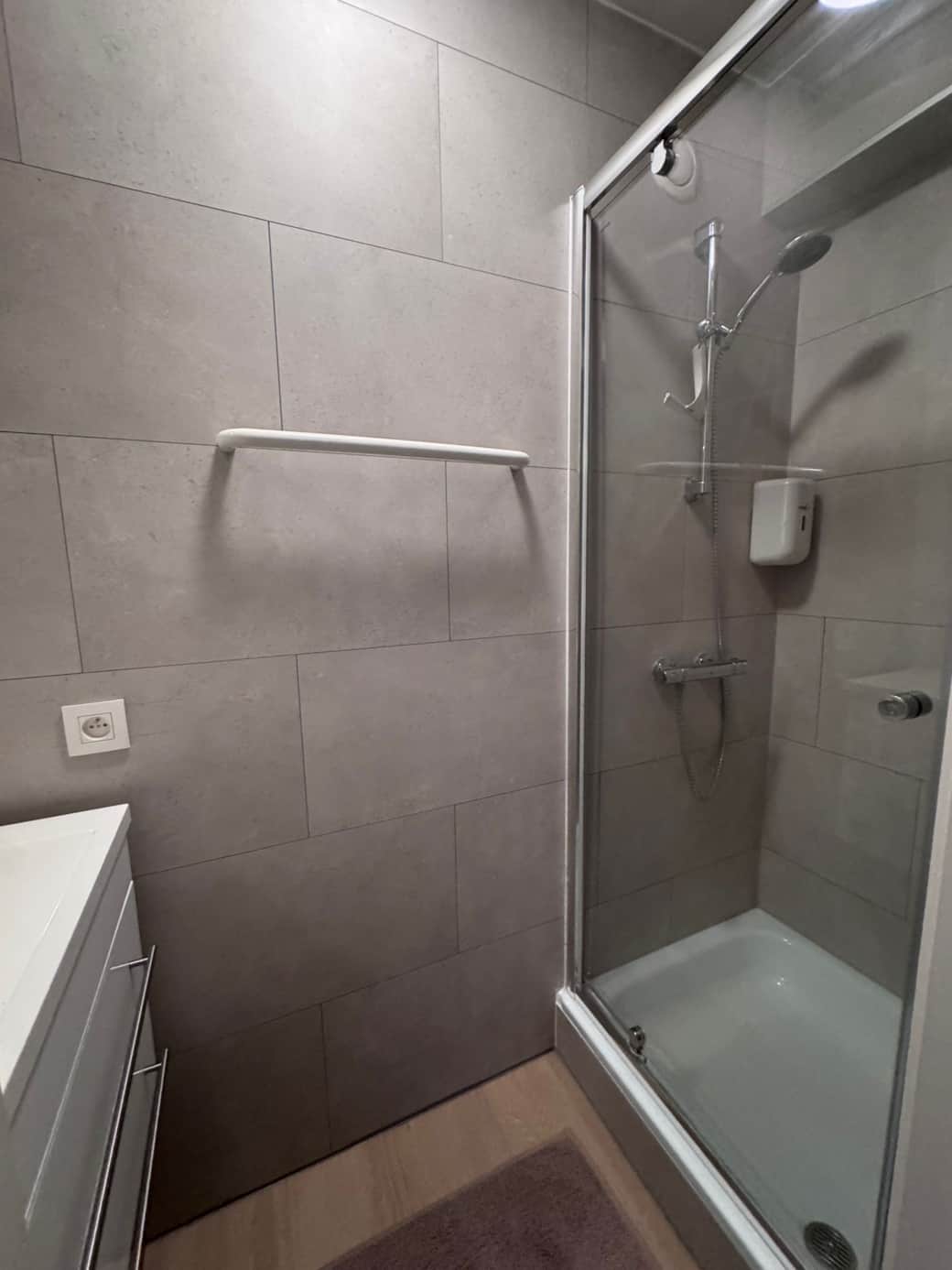 Douche bij slaapkamer 2