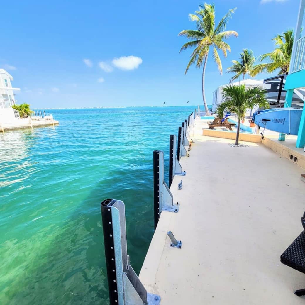 Amazing views from this elevated, like new property from the inside and out of this beautiful place! Pull your boat up with your catch, clean it and cook it!  
Use the stand up paddleboards or the kayaks. Or sit in the shade under our home and relax!