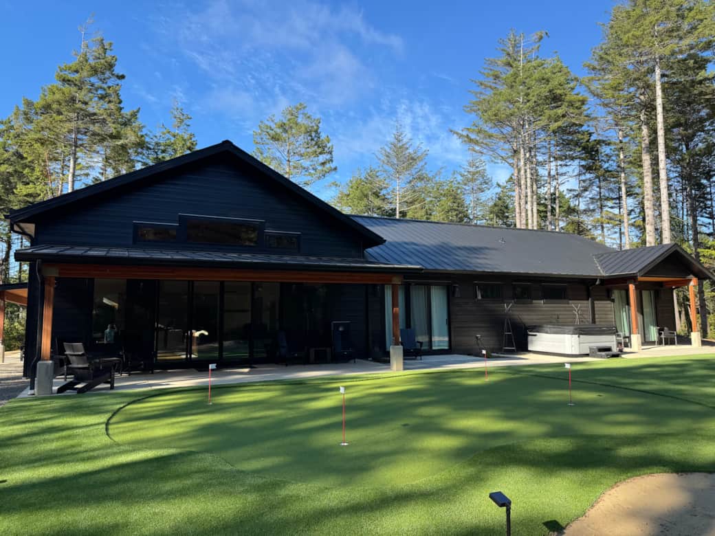 Putting green - Backyard
