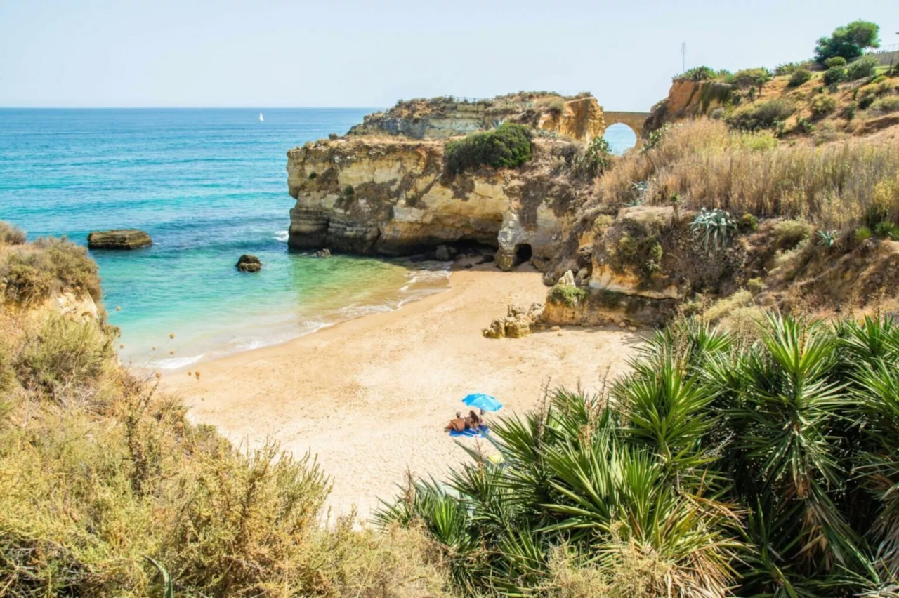 Praia dos Aveiros