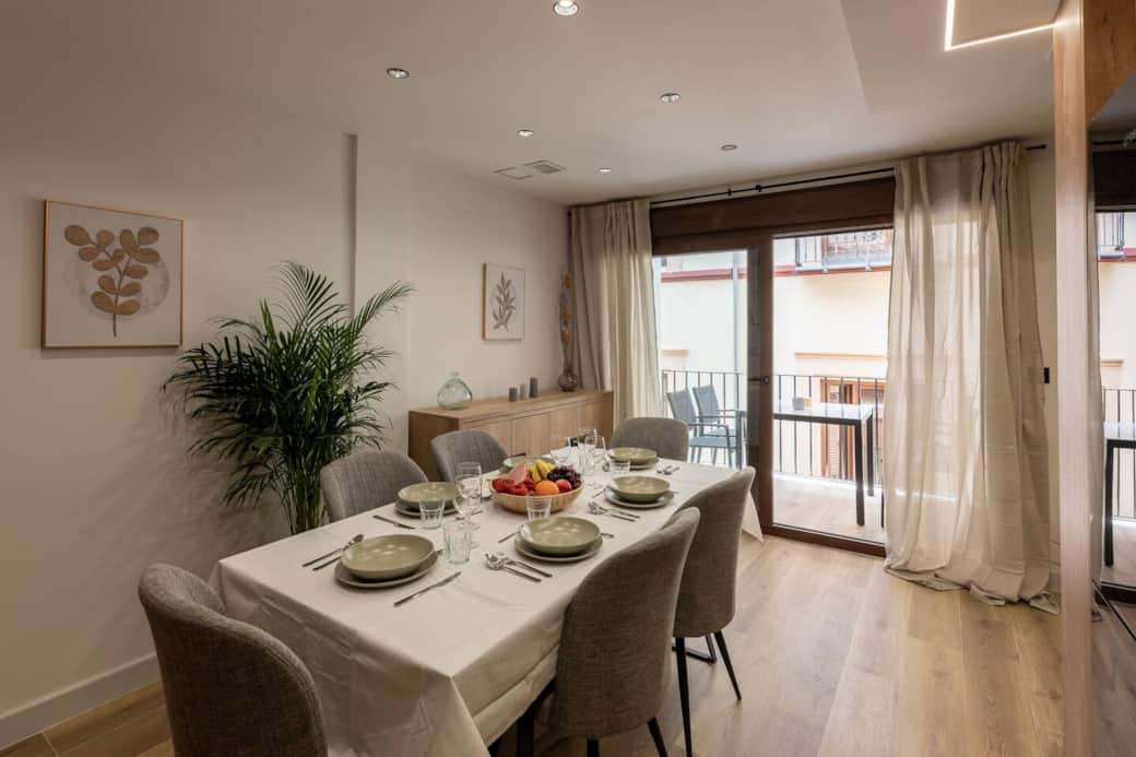 Comedor y Terraza Comedor y Terraza