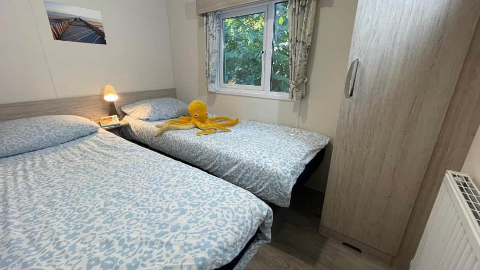 Schlafzimmer 2