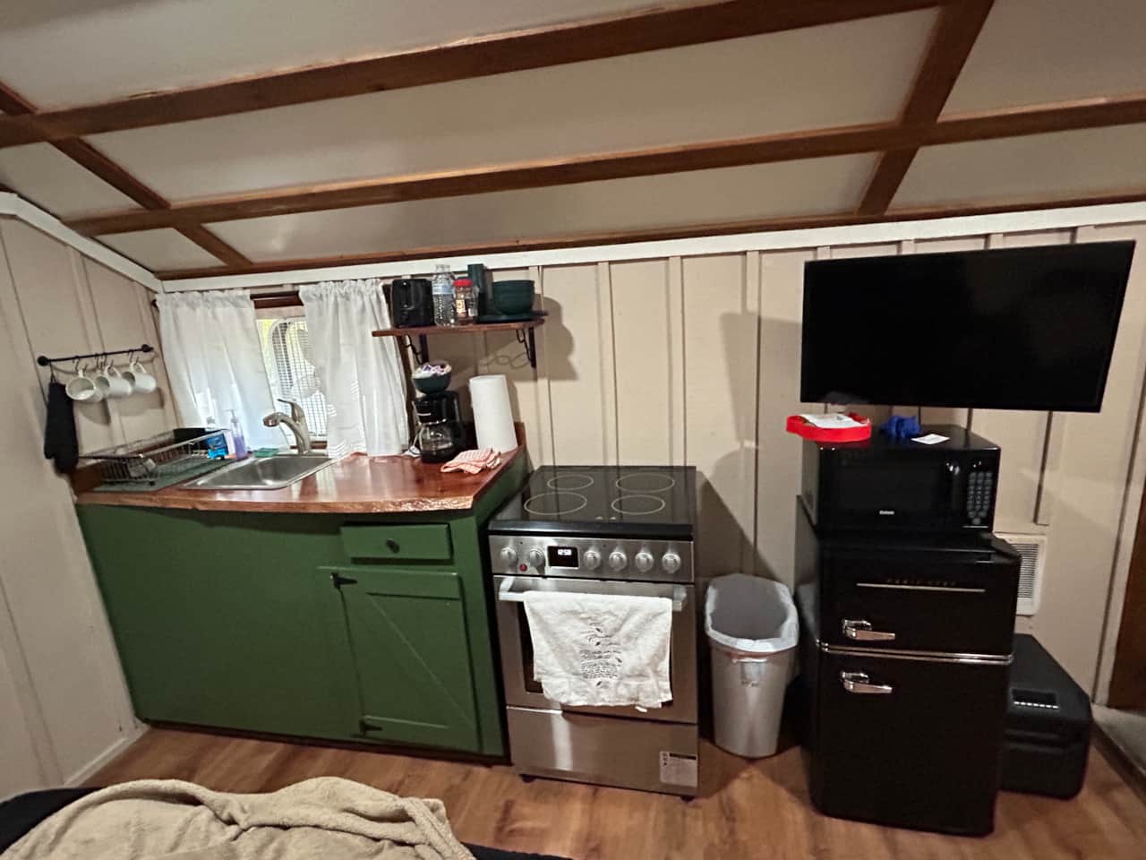 Cabin 3 Kitchen