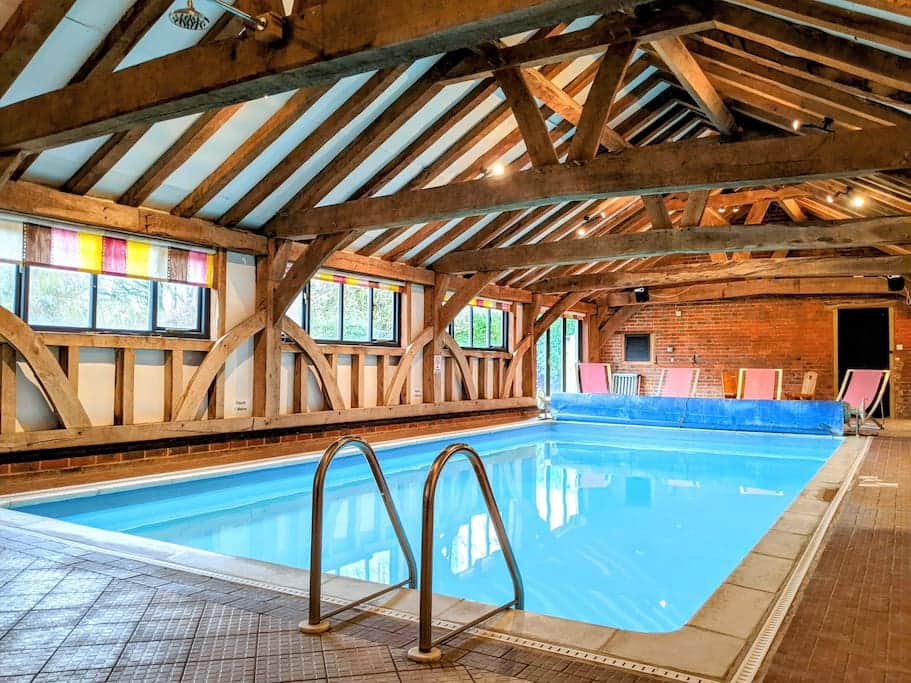 The heated indoor swimming pool (27/28C) is private and fully reserved for your enjoyment only. The heated indoor swimming pool (27/28C) is private and fully reserved for your enjoyment only.