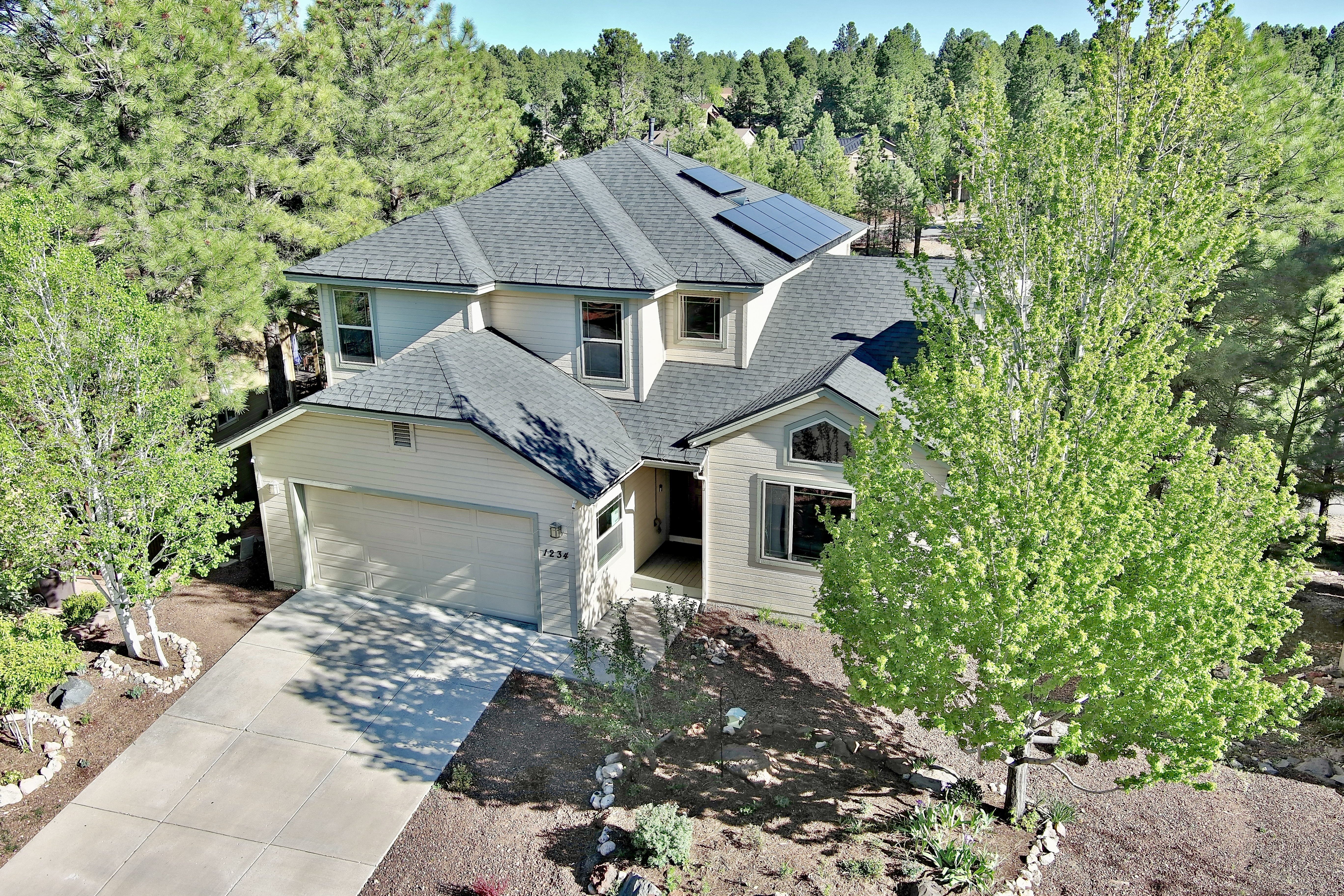 Zen Abode - Flagstaff - Central AC - Park & Trails!